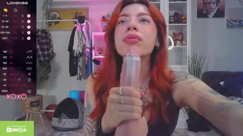 Olivia Kaufman online show from October 2025 08:25:02 AM