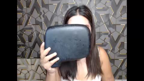 ur_prettychelsie18 online show from June 2026 11:57:01 PM