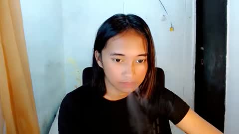 Snapshot of ur_sexyllie chatting on March 2026 09:49:02 AM Ellie online show from March 2026 09:49:02 AM