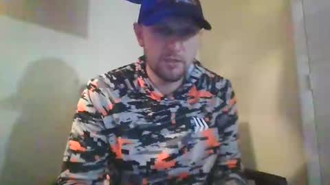 Snapshot of ur_zaddy4now chatting on December 2024 09:35:01 PM ur_zaddy4now online show from December 2024 09:35:01 PM