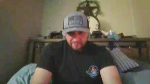 Snapshot of ur_zaddy4now chatting on January 2025 07:00:01 AM ur_zaddy4now online show from January 2025 07:00:01 AM
