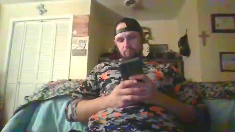 Snapshot of ur_zaddy4now chatting on February 2025 05:26:02 AM ur_zaddy4now online show from February 2025 05:26:02 AM