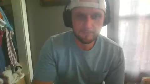 Snapshot of ur_zaddy4now chatting on December 2025 08:27:02 PM ur_zaddy4now online show from December 2025 08:27:02 PM