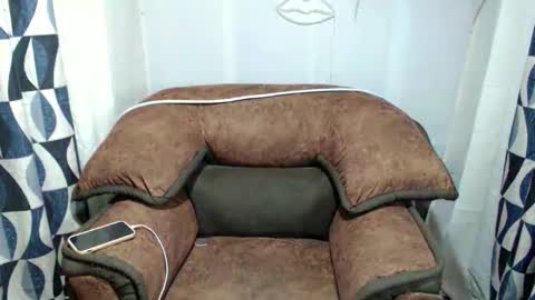 Snapshot of urasian_cassey chatting on October 2025 06:17:02 PM urasian_cassey online show from October 2025 06:17:02 PM