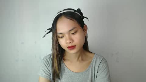 urasian_crisa online show from May 2026 12:23:01 PM