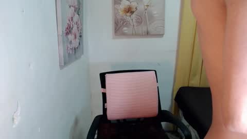 urasian_john20 online show from October 2025 08:43:02 PM