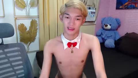 urasian_john20 online show from April 2026 02:27:02 AM