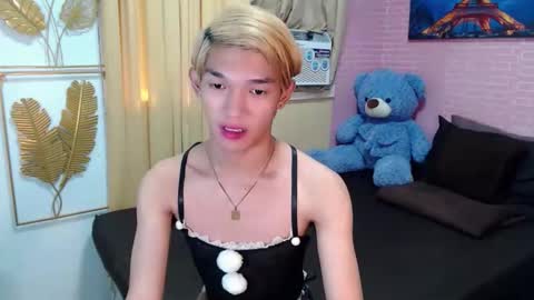 urasian_john20 online show from May 2026 11:01:01 PM