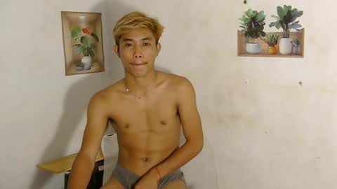 urasian_jomarie online show from June 2026 01:32:02 PM