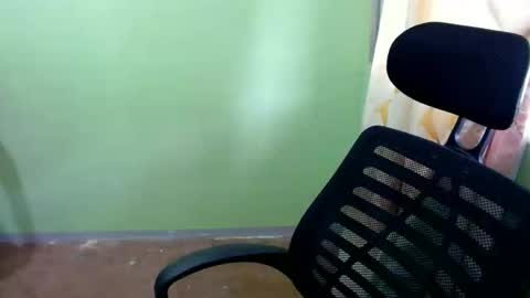 Snapshot of urasian_joy chatting on October 2025 05:32:01 AM urasian_joy online show from October 2025 05:32:01 AM