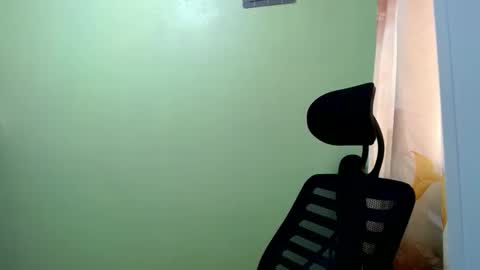 Snapshot of urasian_joy chatting on October 2025 02:34:01 AM urasian_joy online show from October 2025 02:34:01 AM