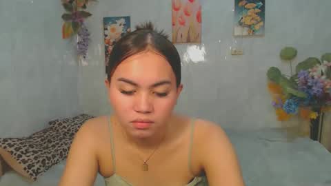 urasian_kat online show from April 2026 07:56:02 PM