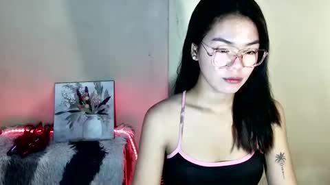 urasian_mary online show from April 2026 08:25:02 PM