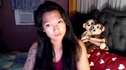 NEWRA  ALLISON online show from May 2026 04:04:01 PM
