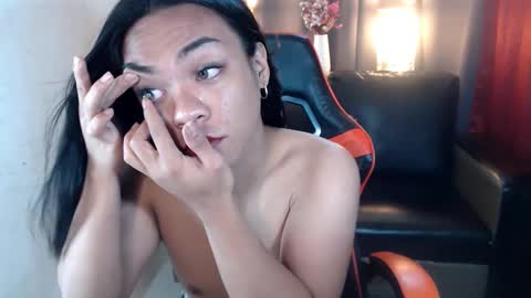 Snapshot of urasian_olivia1 chatting on January 2025 06:29:01 AM Olivia online show from January 2025 06:29:01 AM