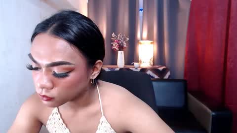 Snapshot of urasian_olivia1 chatting on January 2025 06:32:02 PM Olivia online show from January 2025 06:32:02 PM
