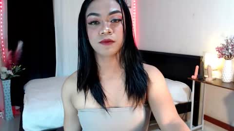 Snapshot of urasian_olivia1 chatting on February 2025 03:00:01 PM Olivia online show from February 2025 03:00:01 PM