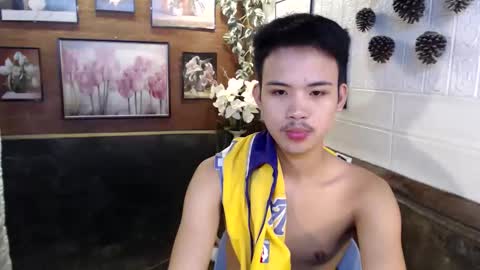 urasiancumboix2 online show from October 2025 04:39:02 PM