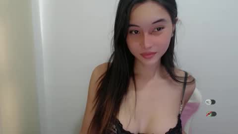 SHIZUKA online show from November 2025 02:12:02 AM