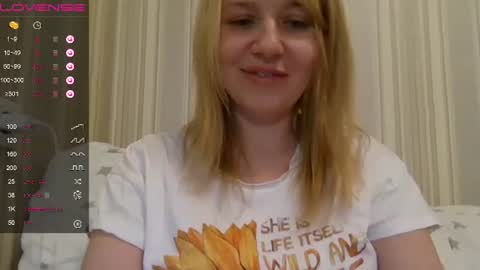 urbadkitty online show from February 2025 02:44:01 PM