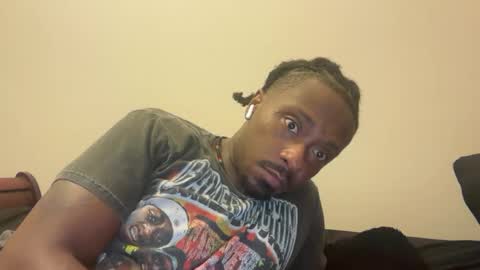 Snapshot of urbandick5 chatting on September 2025 02:03:02 AM urbandick5 online show from September 2025 02:03:02 AM