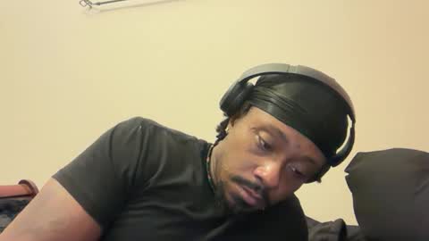 Snapshot of urbandick5 chatting on October 2025 12:24:02 AM urbandick5 online show from October 2025 12:24:02 AM