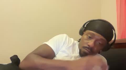 Snapshot of urbandick5 chatting on November 2025 01:52:01 AM urbandick5 online show from November 2025 01:52:01 AM