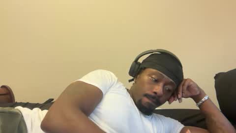 Snapshot of urbandick5 chatting on November 2025 11:15:01 PM urbandick5 online show from November 2025 11:15:01 PM