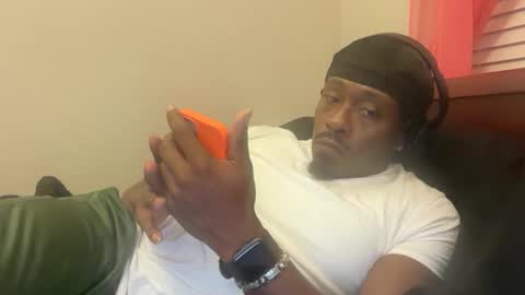 Snapshot of urbandick5 chatting on November 2025 02:32:02 AM urbandick5 online show from November 2025 02:32:02 AM