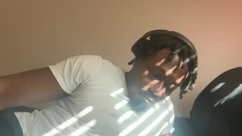 Snapshot of urbandick5 chatting on November 2025 08:08:01 PM urbandick5 online show from November 2025 08:08:01 PM