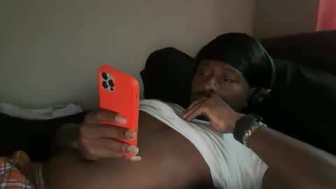 Snapshot of urbandick5 chatting on December 2025 01:38:02 PM urbandick5 online show from December 2025 01:38:02 PM