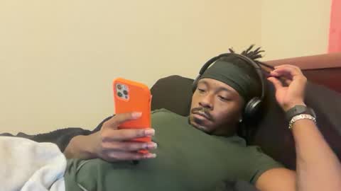 Snapshot of urbandick5 chatting on December 2025 01:33:02 AM urbandick5 online show from December 2025 01:33:02 AM