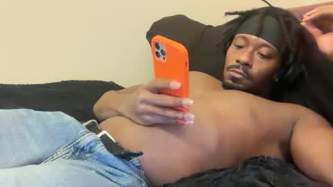 Snapshot of urbandick5 chatting on December 2025 01:44:01 AM urbandick5 online show from December 2025 01:44:01 AM