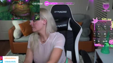 Snapshot of urbimbowaifu chatting on September 2025 05:45:02 AM Candi Skye online show from September 2025 05:45:02 AM