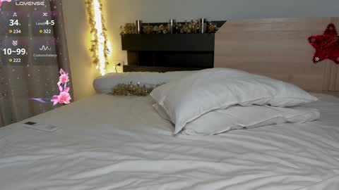 Ksenia Pterson online show from December 2024 04:22:02 AM