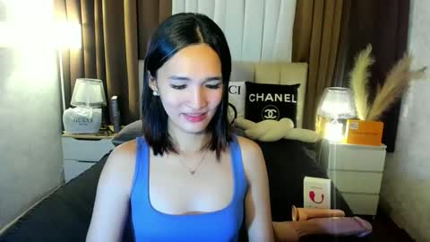 urblossom_princess online show from October 2025 06:08:01 PM