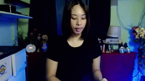 Snapshot of urcrushnextdoor_ chatting on December 2024 06:38:02 PM urcrushnextdoor_ online show from December 2024 06:38:02 PM