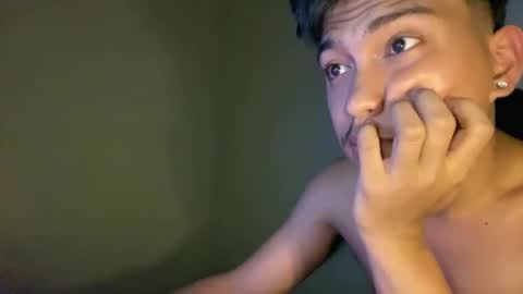 Dannie online show from October 2025 06:52:01 PM