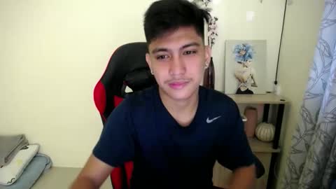 Dannie online show from November 2025 10:21:02 PM