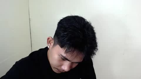 Snapshot of urcutie_asianboy chatting on October 2025 01:17:02 PM KEN online show from October 2025 01:17:02 PM