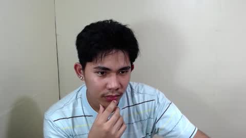 Snapshot of urcutie_asianboy chatting on October 2025 11:11:01 AM KEN online show from October 2025 11:11:01 AM