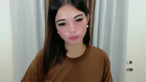 urcutie_ayah online show from November 2025 08:31:01 PM