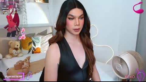 Snapshot of urdeityoflove_ chatting on September 2025 02:28:02 PM rose and khristine online show from September 2025 02:28:02 PM