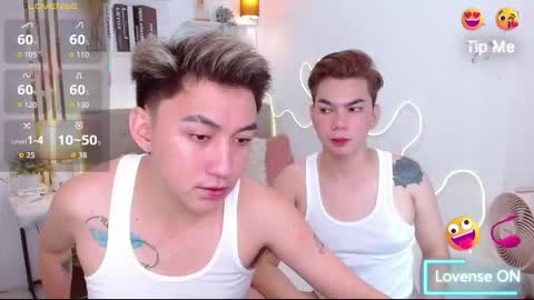 Snapshot of urdeityoflove_ chatting on October 2025 01:22:01 PM rose and khristine online show from October 2025 01:22:01 PM