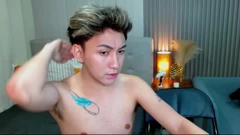 Snapshot of urdeityoflove_ chatting on November 2025 06:09:02 PM rose and khristine online show from November 2025 06:09:02 PM