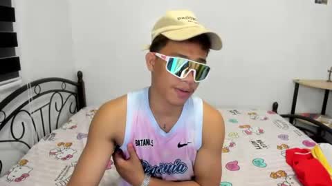 urfucker_vinz online show from June 2026 05:10:02 AM