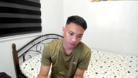 urfucker_vinz online show from June 2026 04:17:02 PM