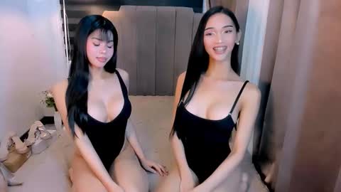 Snapshot of urfynestchina_doll chatting on February 2026 01:58:02 AM Im your doll maica online show from February 2026 01:58:02 AM