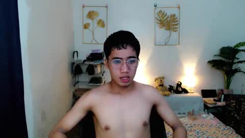 Snapshot of urguy_habibi chatting on November 2025 05:02:01 PM Bib online show from November 2025 05:02:01 PM