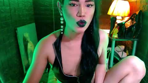 queen norelle online show from April 2026 02:35:01 AM